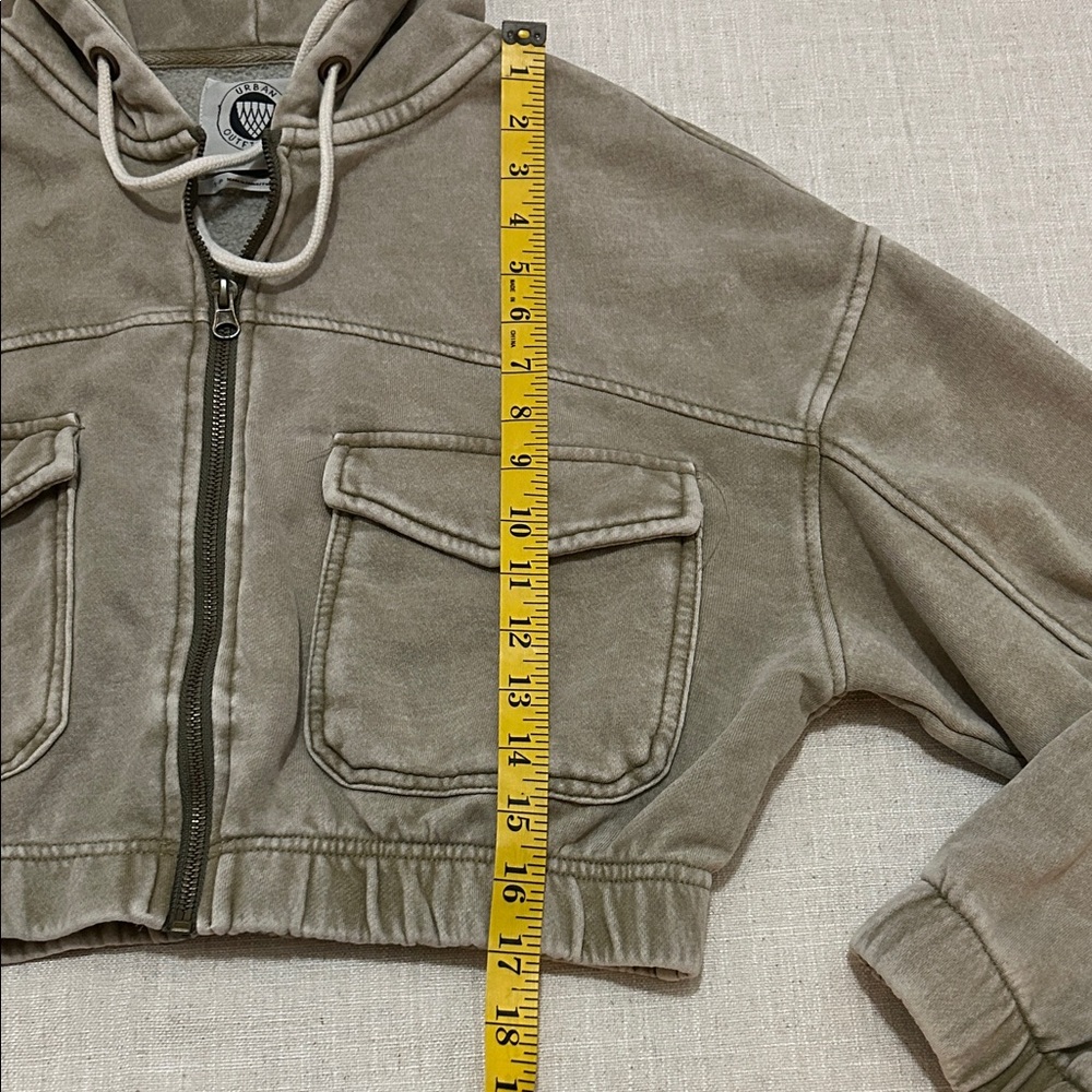 Urban Outfitters Yogi Fleece Hoodie Women’s S Olive Cropped Yoga Loungewear - Picture 5 of 15